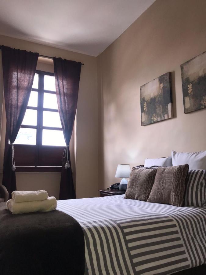 Hotel En El Centro Historico Cuenca Extérieur photo